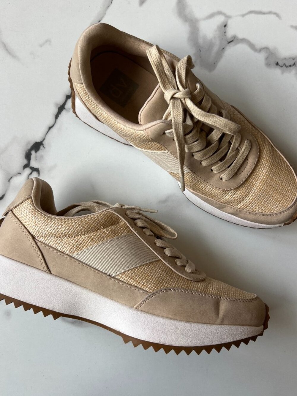 Dolce Vita Beige Raffia Woven Sneakers Size 7.5